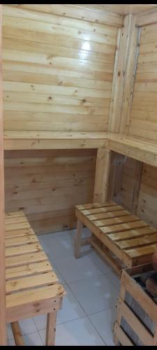 Sauna y Jacuzzi en medio de la naturaleza