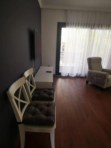 Brand New 2 Bedroom Garden Floor Flat with Pool B1