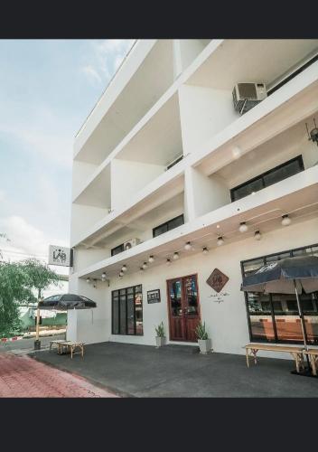 Labkoff cafe and Hostel, Kanchanaburi
