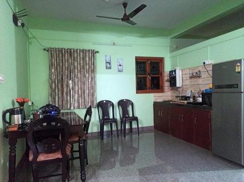 Benirosa Home Stay Apartment 4