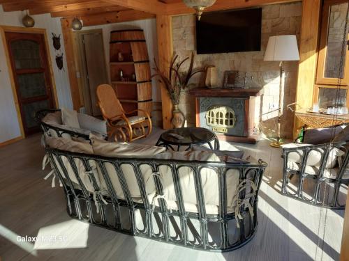 Reina Mora, Reserva Patagonica in Lolog