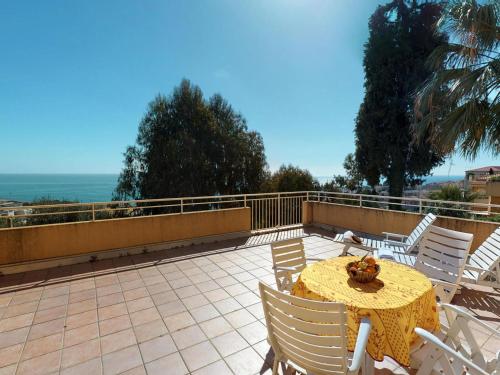 . Appartement Menton, 3 pièces, 5 personnes - FR-1-196-193