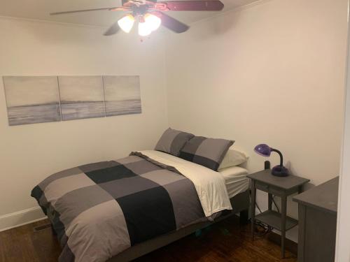 Briar Creek Rd bnb in Charlotte, USA