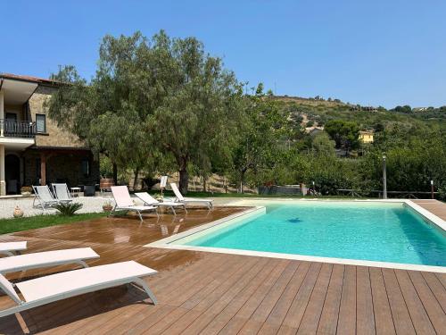 Villa Le Torrette - 수영장