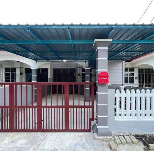 B&B Tanah Merah - SRI TEGUH HOMESTAY - Bed and Breakfast Tanah Merah