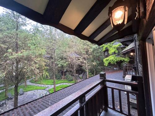 Senboard Manor