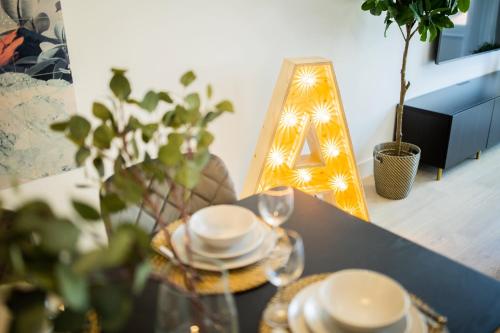  Fittingly 1 Bedroom Serviced Apartment 51m2 -NB306F- in Rotterdam