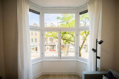 Fittingly 1 Bedroom Serviced Apartment 51m2 -NB306F- in Rotterdam
