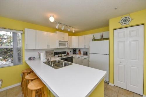 Gulf Breeze B Condo #54526 Condo - image 2