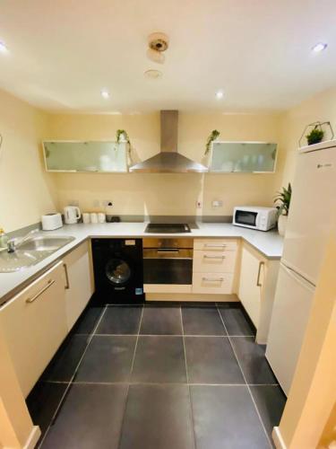 Liverpool City Centre Modern Apartment fits 6 people, Liverpool (photo 5)