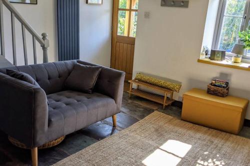 Cosy Cottage, 5 miles from Snowdon Base Camp with Log Burner and Mountain Views