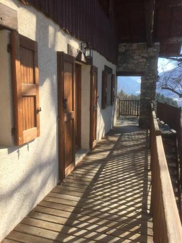 Magnifique maison en balcon sur la Durance