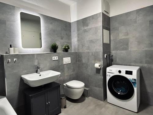 2 Schlafzimmer-Balkon-Küche-Parkplatz-Designerbad, Lipsk (zdjęcie 4)