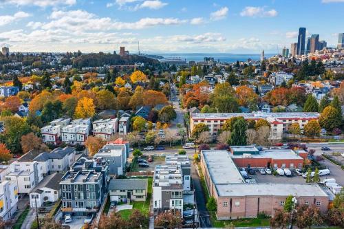 Red Maple Retreat in Leschi