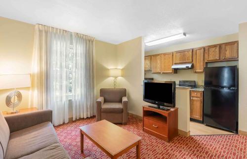 Extended Stay America Suites - Chantilly - Dulles