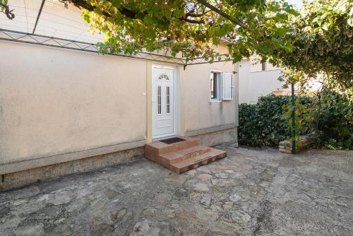 Apartment Neda Grebaštica