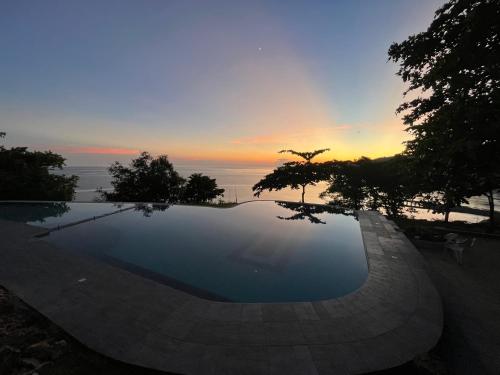 Virly’z Top View Resort