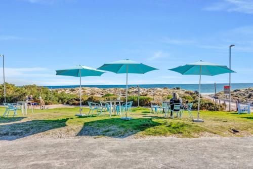 Létesítmények, Captain's Rest - Seaside Lifestyle on West Beach in West Beach