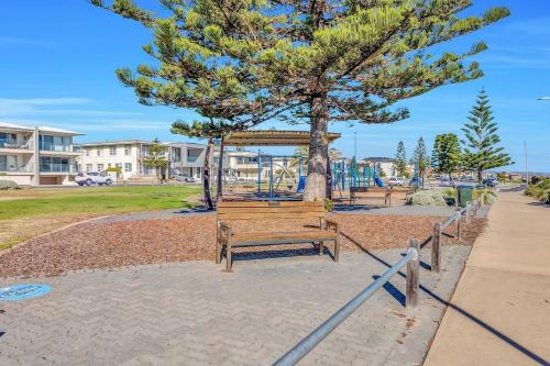 Létesítmények, Captain's Rest - Seaside Lifestyle on West Beach in West Beach