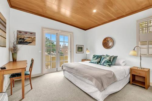 Létesítmények, Time and Tide Hideaway - A Spacious Beachside Escape in Semaphore