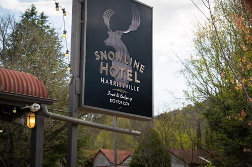 The Harrietville Snowline Hotel