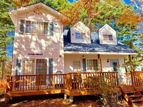 軽井沢ショッピングプラザ徒歩圏内の新築アメリカンハウス/ポーラーリゾート新軽井沢１, Karuizawa