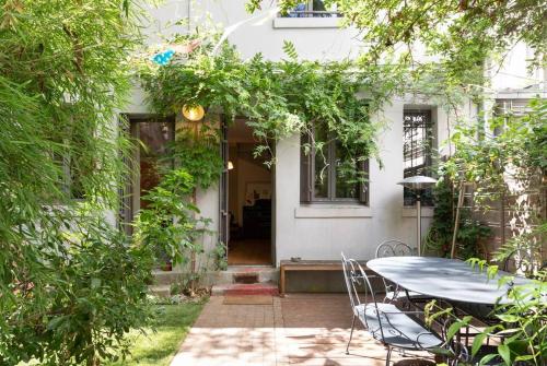 Town House, With Garden And Parking - Location saisonnière - Paris