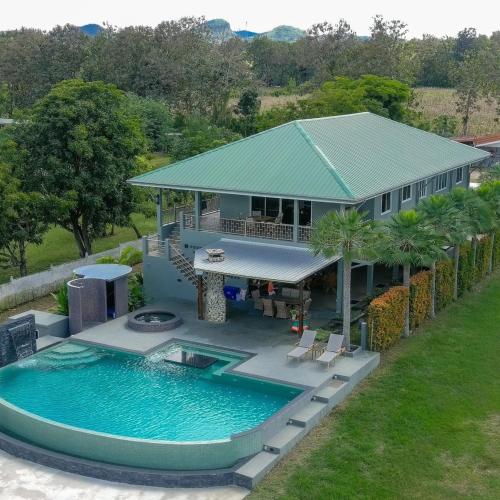 La Casa del Lago Kanchanaburi