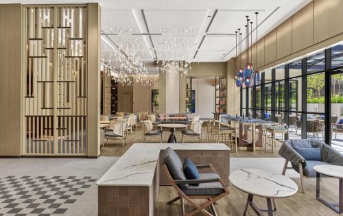 Bar/lounge, Hyatt Place Johor Bahru Paradigm Mall in Tampoi