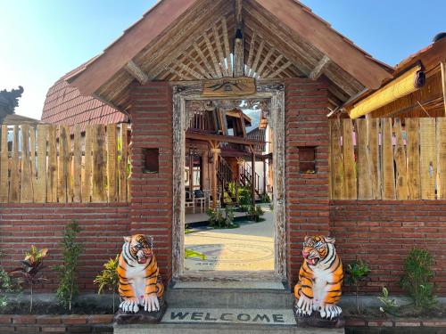 Room 1, Agung Guesthouse, Melasti Mountain Resort, Amed