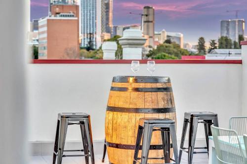 Stellar - Spacious Rooftop Dreamscape in Adelaide - image 3