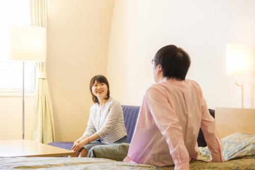 Hotel Hiroshima Sunplaza Hotel Hiroshima Sunplaza is conveniently located in the popular Nishi Ward area. The property features a wide range of facilities to make your stay a pleasant experience. Take advantage of the hotels