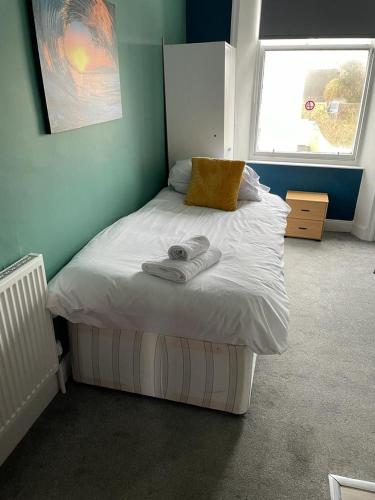 One-Bedroom Apartment: Sleeps 4 Comfortably