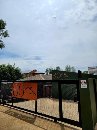 A szálláshely kívülről, 80 on Thabo in Potchefstroom városközpont