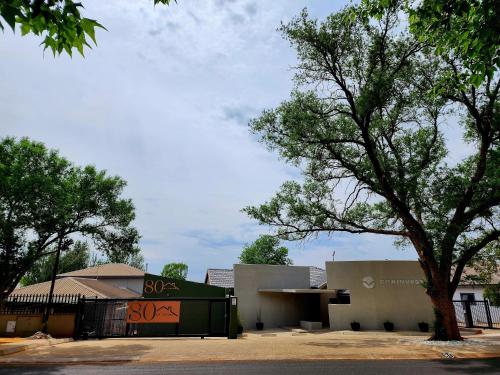 80 on Thabo, Potchefstroom (foto 6)