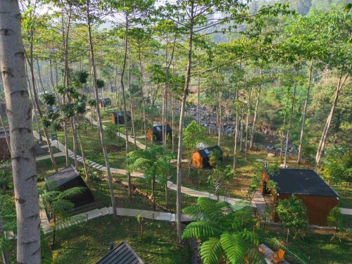 Bobocabin The Tavia, Puncak