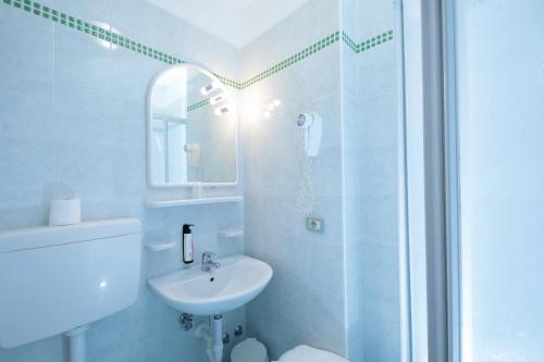 Hotel Garni Losanna - image 5