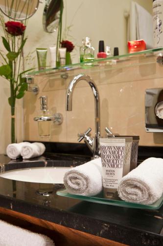 MAXIMILIAN MUNICH Apartments & Hotel Room Type - Suite (2-3 Adults) 