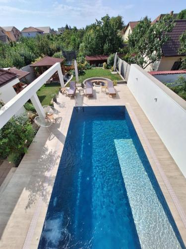 Double Room with Pool View