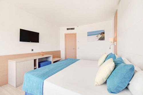 Hotel Agua Beach Adults only in 07181 Palmanova
