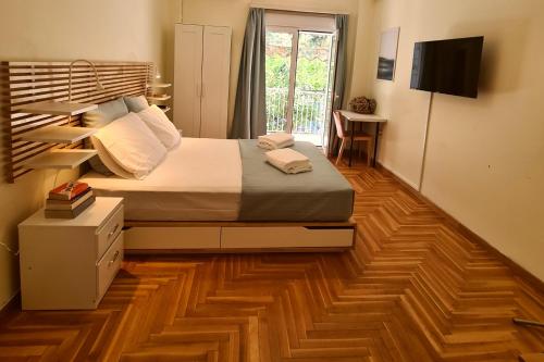 Artistic Abode I Work-Friendly