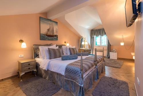 Heritage Hotel Pasike in Trogir Old Town