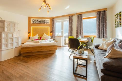 Apartment (2 Adults) with Lake View