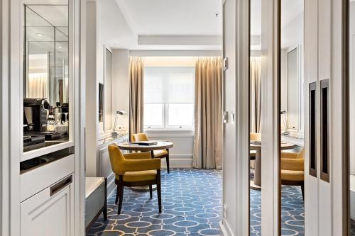 Superior Double Room image 4