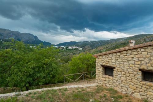  Casa Rural Ca Ferminet & Cabañas de montaña La Garriga in Benisili