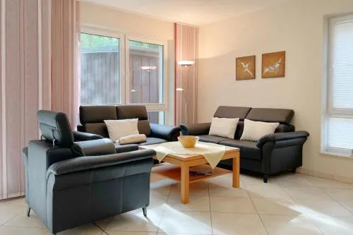 Zum Sonnenstrand Jägerstrasse 10a Ferienwohnung 2 in Ostseebad Kölpinsee, Deutschland