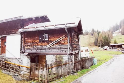 CHARMANTES FERIENHAUS IM DORF MULEGNS - Chalet - Mühlen