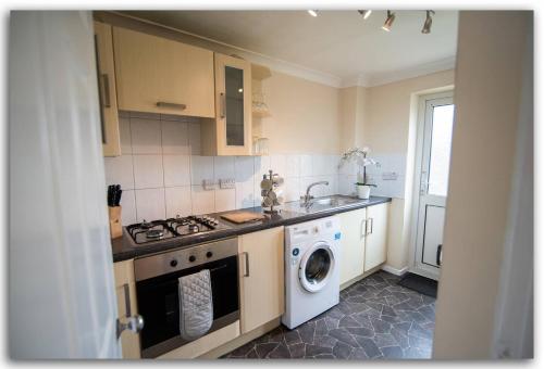 Lovely 3 bed Abode - Sleeps 5