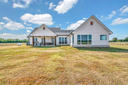 New Luxury Texas Farmhouse