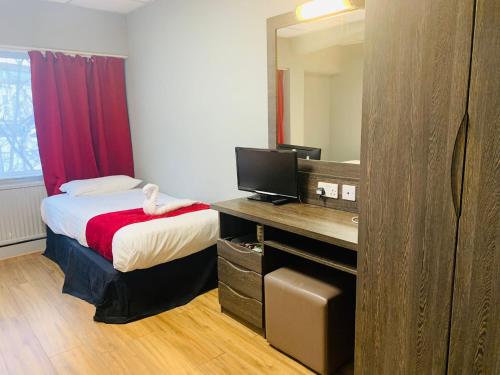 Hotel Lily - image 5